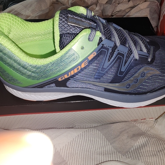 Saucony Guide ISO WOMENS NEW - Picture 1 of 4